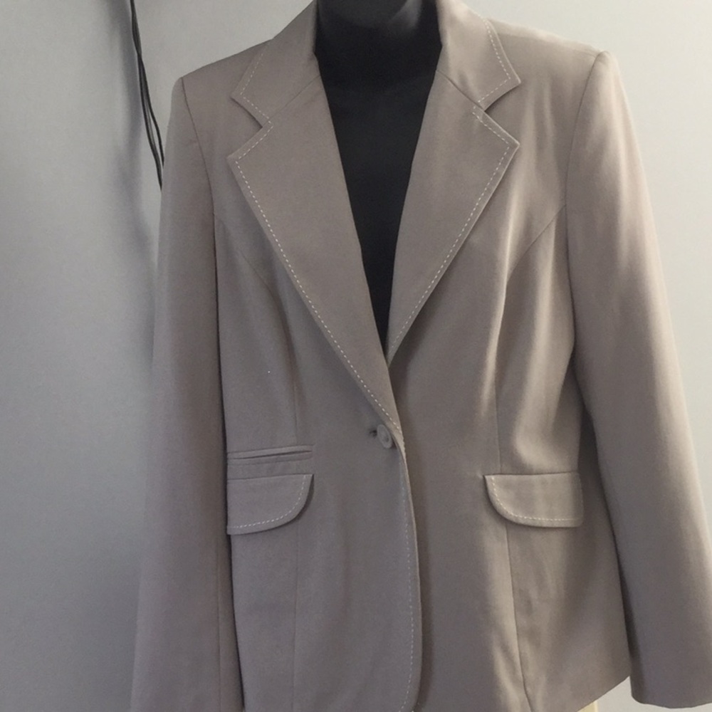 CAbi women’s Dress JacketSize M